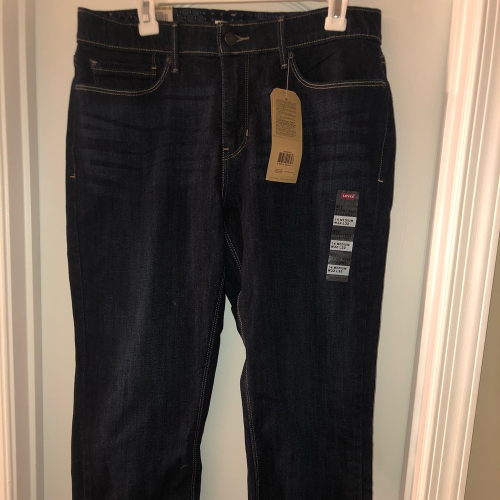 Levi Straight Leg Jeans